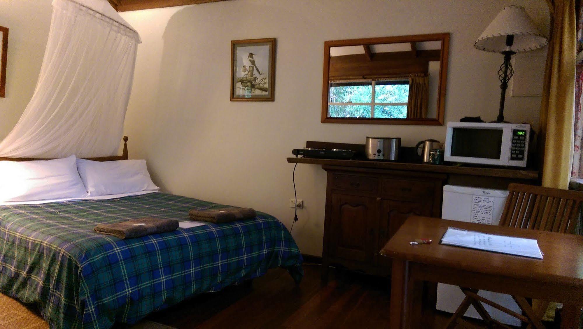 Black Cockatoo Lodge Nannup Exterior photo